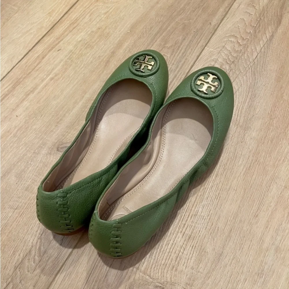 Tory Burch flats - Picture 2 of 3